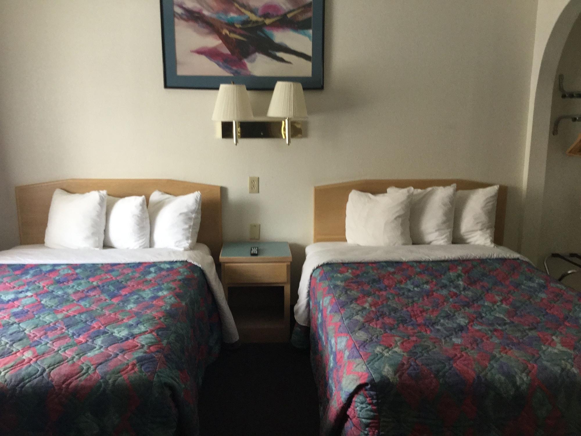 Rodeway Inn Beaumont Esterno foto