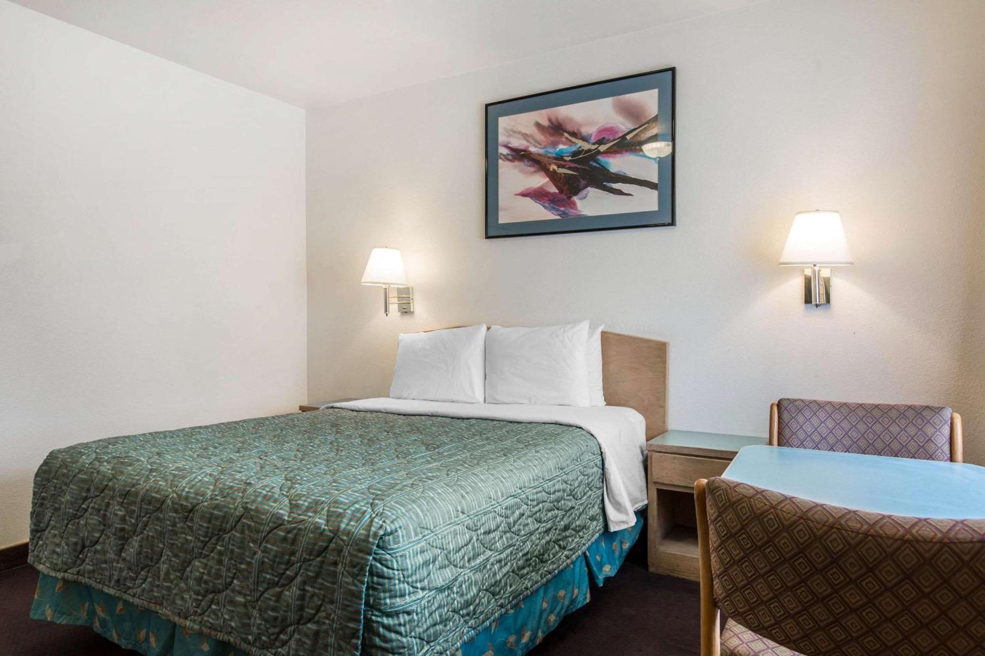 Rodeway Inn Beaumont Esterno foto